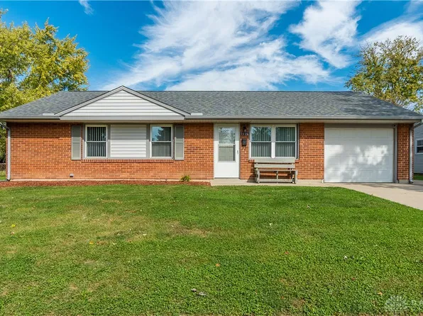 1046 Campbell Ave, New Carlisle, OH 45344