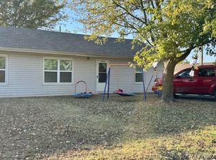 611 N Rice Ave, Wagoner, OK 74467