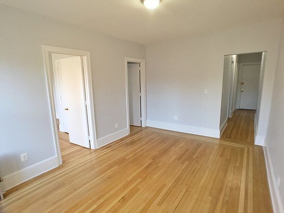 3rd image of 3246 Kingsbridge Ave APT 26