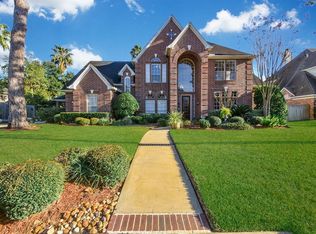 13811 Almahurst Cir, Cypress, TX 77429