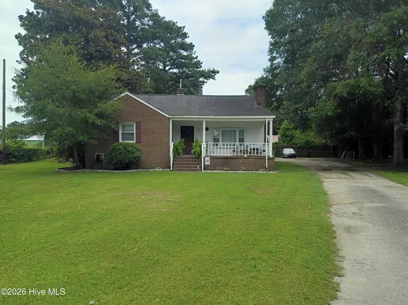 1502 N Hills Court, New Bern, NC 28562