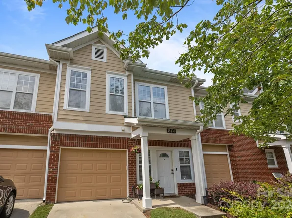 15432 Coventry Court Ln, Charlotte, NC 28277