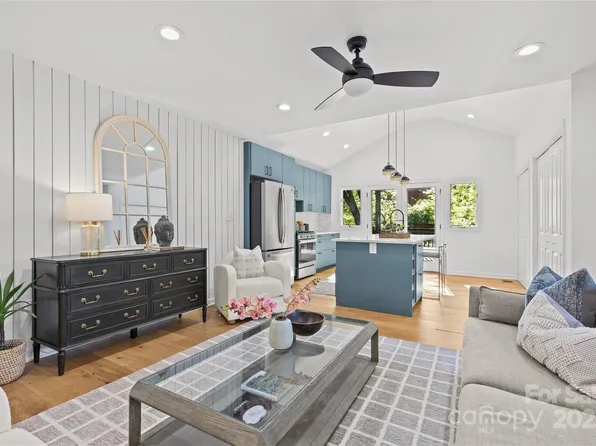 1330 Dean St, Charlotte, NC 28216