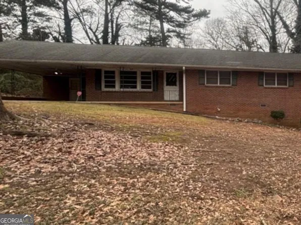 5225 Crystal Ln, Atlanta, GA 30349