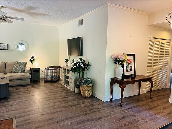 5th image of 1721 LAKE CYPRESS DRIVE #2101