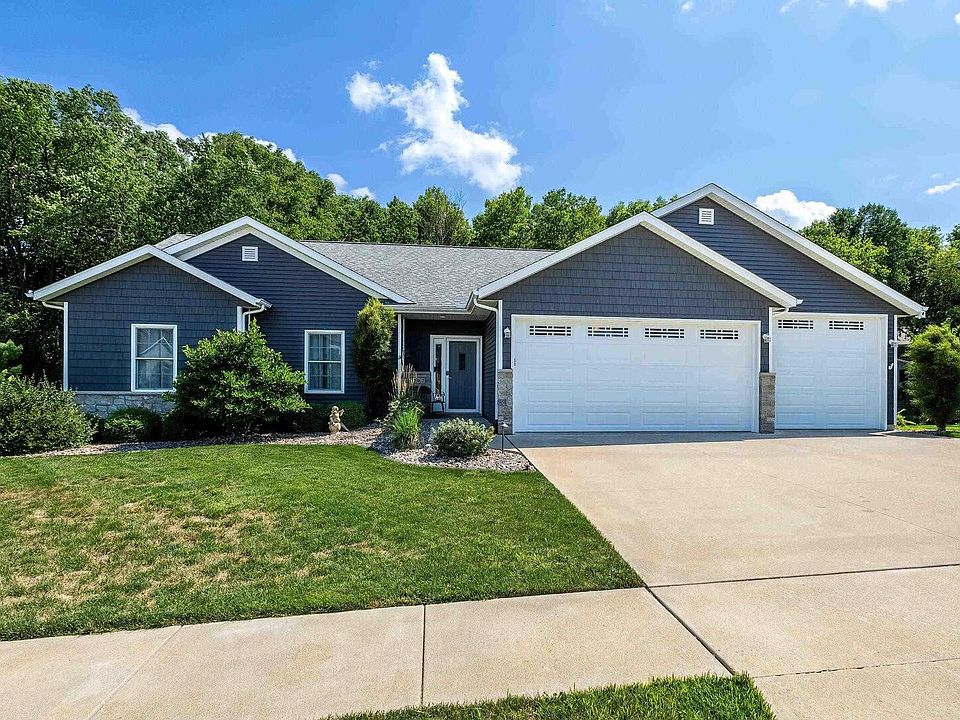 1st image of 1002 Iowa Dr