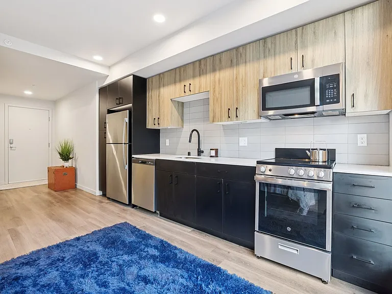 Niwa Apartments | Modern City Living in Queen Anne | Furnished Units & Move in Specials! — Photo 30