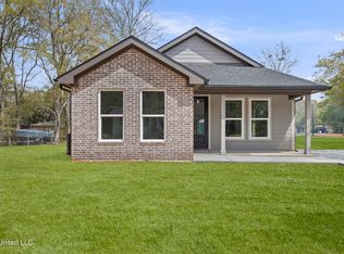 3712 Shamrock Ct, Gautier, MS 39553