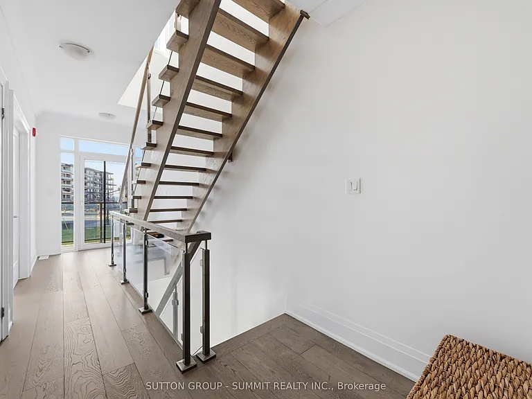 2 Concord Pl — Photo 22