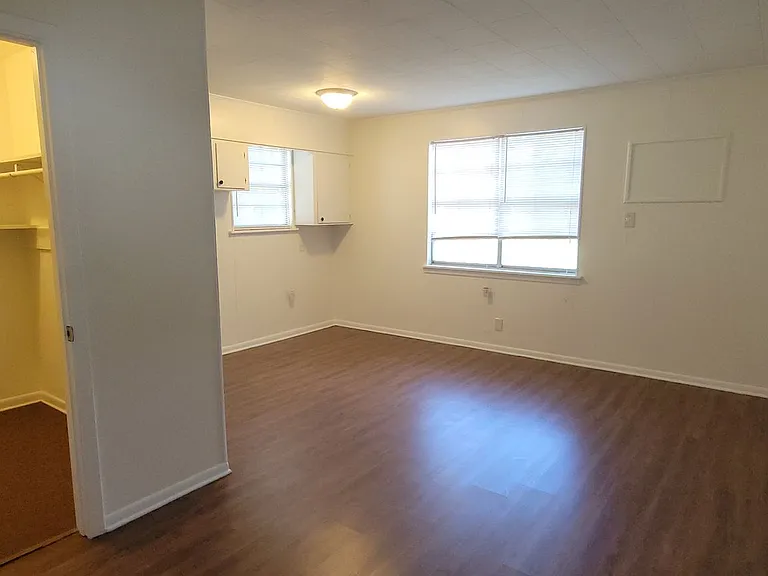 3633 W College St — Photo 14