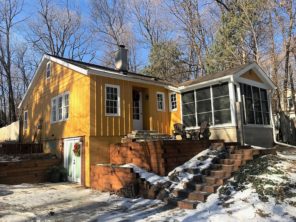 2nd image of 2030 Melody Hill Rd