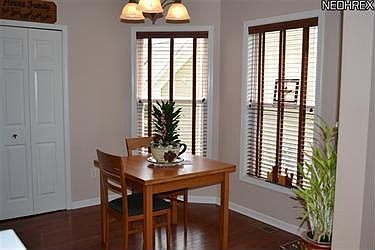 5th image of 1088 Venice Ct