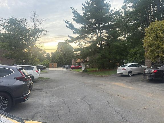 4th image of 1215 Crest Brook Dr