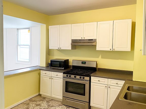 4th image of 6056 W North Ave #2E