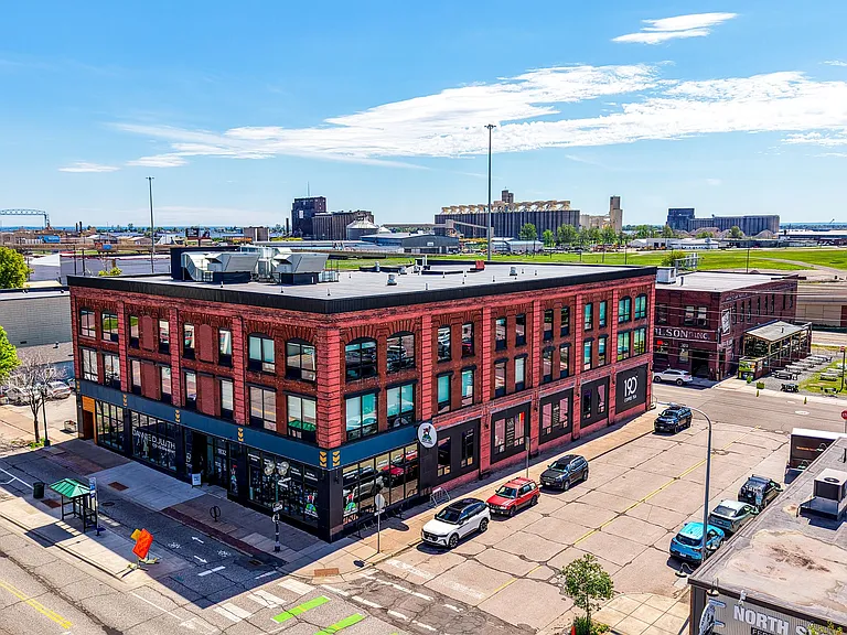 Enger Lofts — Photo 22