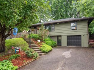 8505 Meadow Lake Pl, New Hope, MN 55428