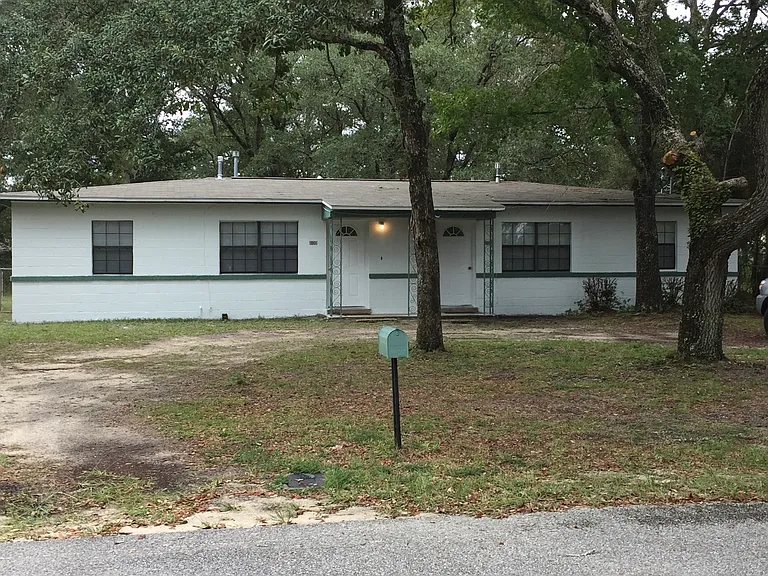 60 Wolverine Ave — Photo 1