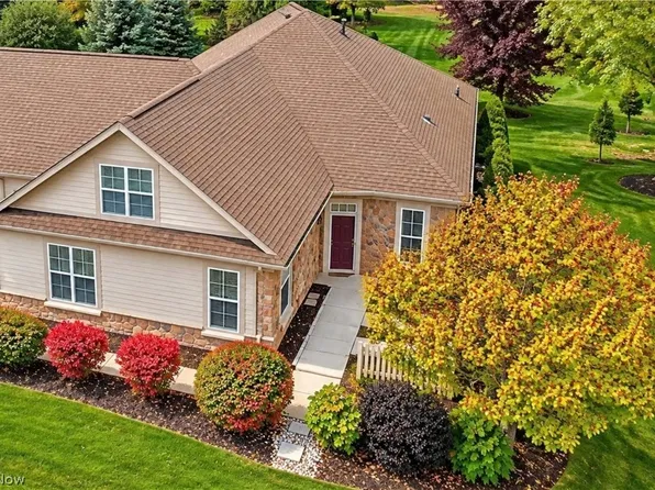 246 Sandover Dr, Aurora, OH 44202