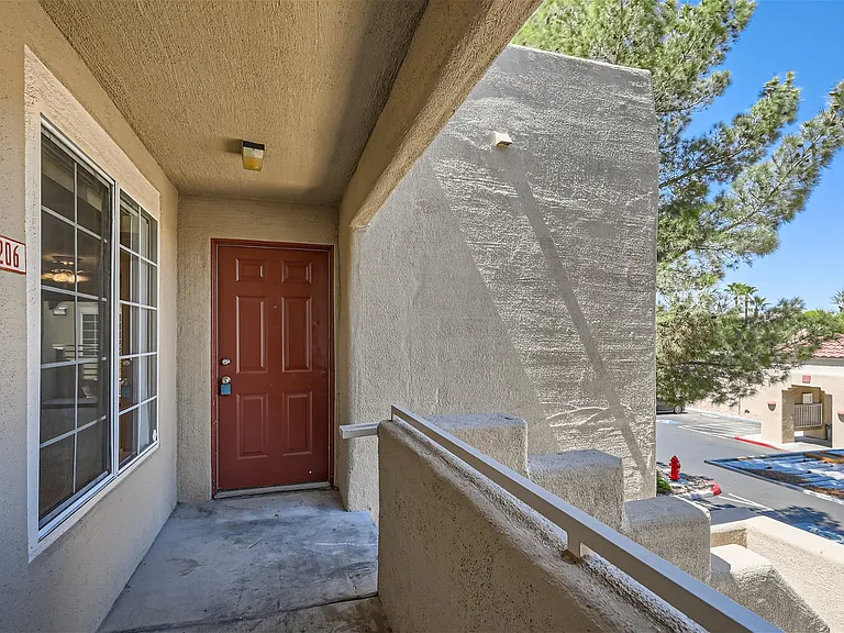 1909 Mountain Hills Ct #206-1 — Photo 3