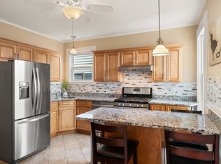 42 Washburn St #3, Dorchester, MA 02125