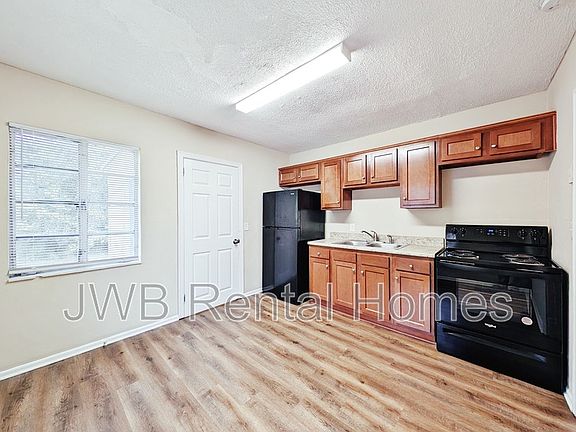 2nd image of 1529 Chatham Rd