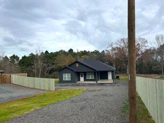 2nd image of 2901 Bobwhite Rd