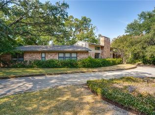9031 Devonshire Dr, Dallas, TX 75209