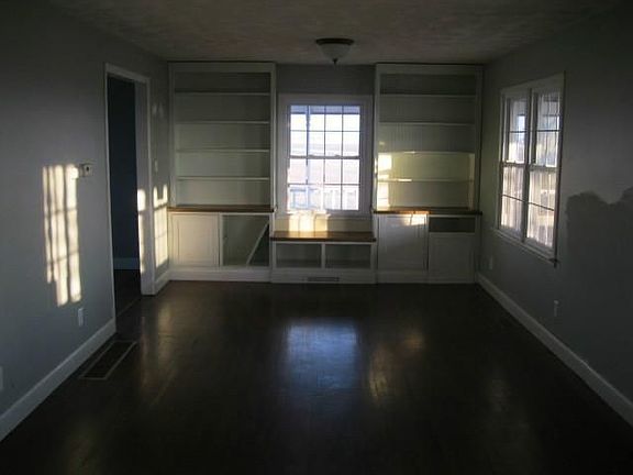 5th image of 2390 Lombard Chuckery Rd