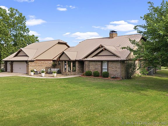 4th image of 411 Blue Bell Rd