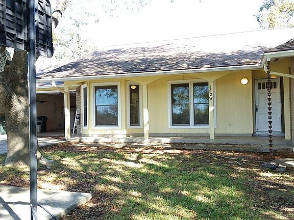 3rd image of 112 W Mimosa Cir
