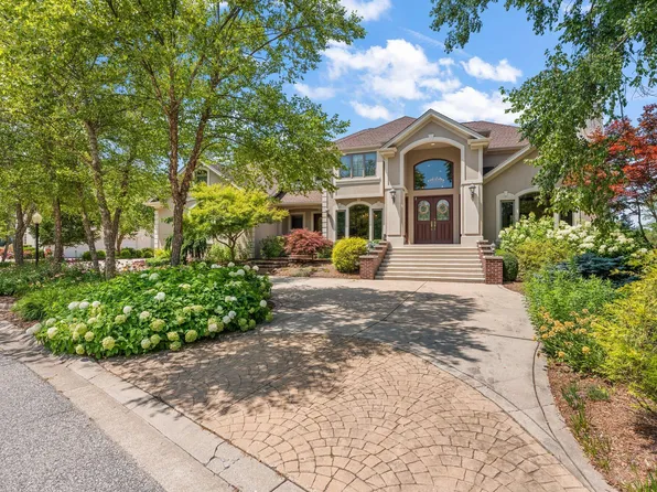 1458 Spyglass Cir, Chesterton, IN 46304