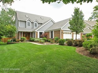 2686 Briarwood Ln, Glenview, IL 60025