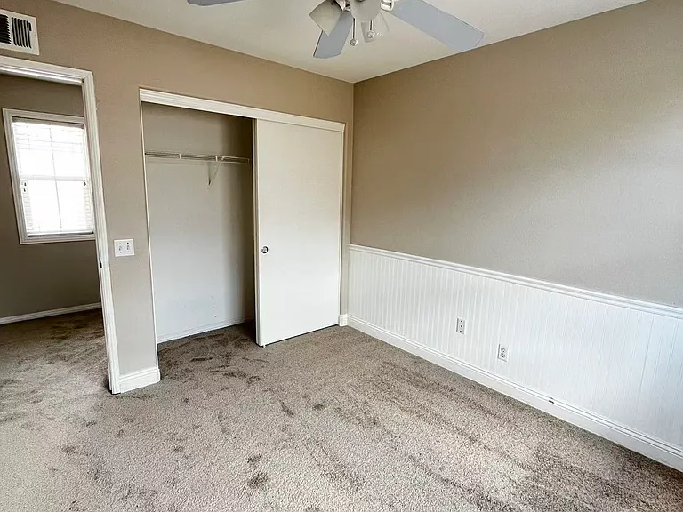 351 Jessica Ln — Photo 9