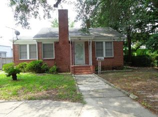 6594 Sapphire Dr, Jacksonville, FL 32208