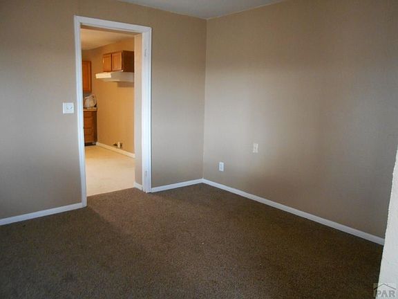 5th image of 309 Hoover St