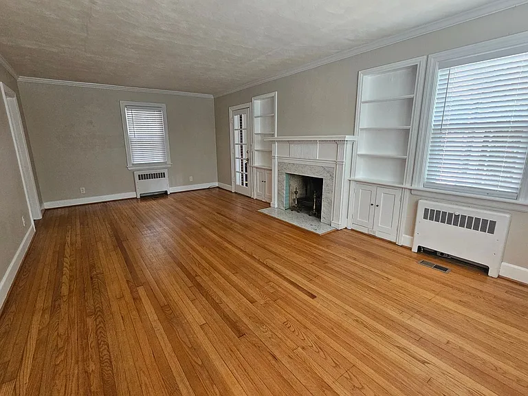 7440 Muirfield Rd — Photo 3