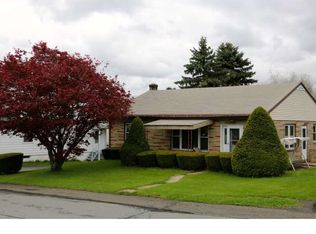 228 W Arch St, Frackville, PA 17931