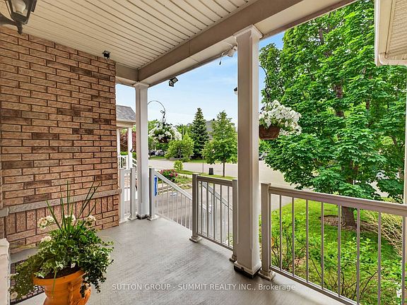 3rd image of 187 Kirkvalley Cres