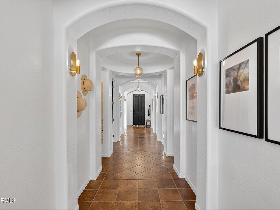 2326 E BALSAM Drive, Chandler, AZ 85286 | Zillow