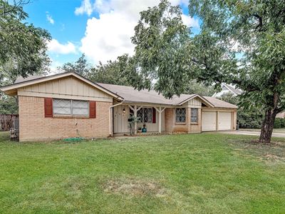 708 Commerce St, Euless, TX, 76040