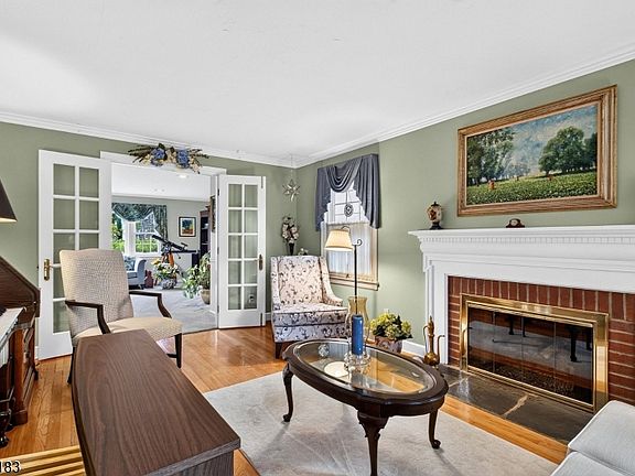 4th image of 665 Fairfield Way