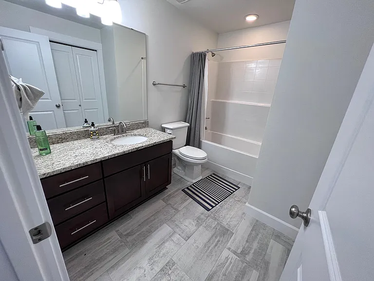 22300 SE 43rd Pl — Photo 44