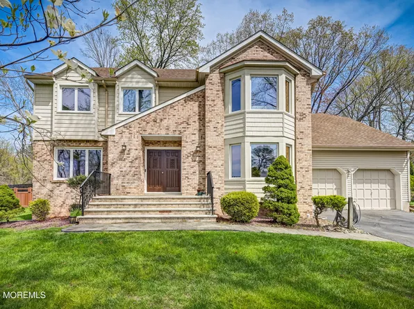 6 Cambridge Court, Manalapan, NJ 07726
