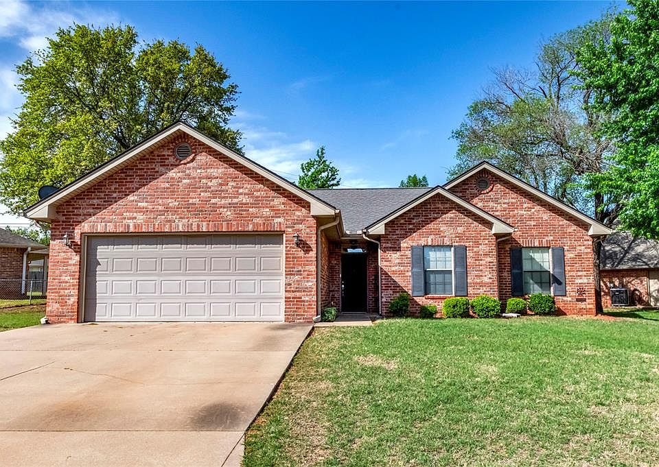 1st image of 845 Tilghman Dr