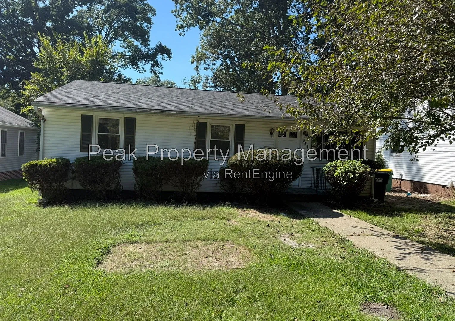 3 bed, 1.0 bath, 1060 sqft, $1,700 — Photo 2