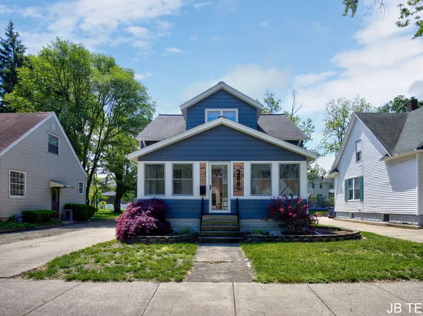 200 W 21st St, Holland, MI 49423