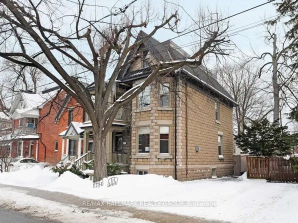 410 McLeod St, Ottawa, ON K2P 1A6