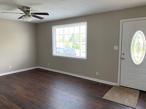 3rd image of 2732 Ann Dr