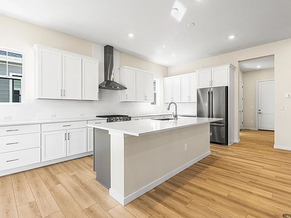 Homesite 70 Kitchen