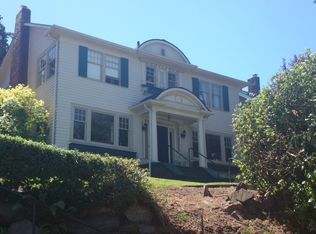 421 Smith St, Seattle, WA 98109